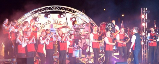 Clôture du festival en musique par le Bagad Symphonique